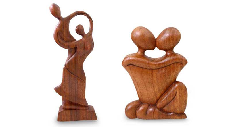 5 Year Anniversary Gift Ideas: Romantic Wood Sculptures