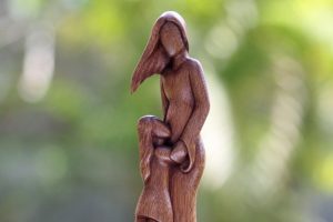 Handcrafted Mother and Daughter Sculpture: The Bond Between Mother and Child