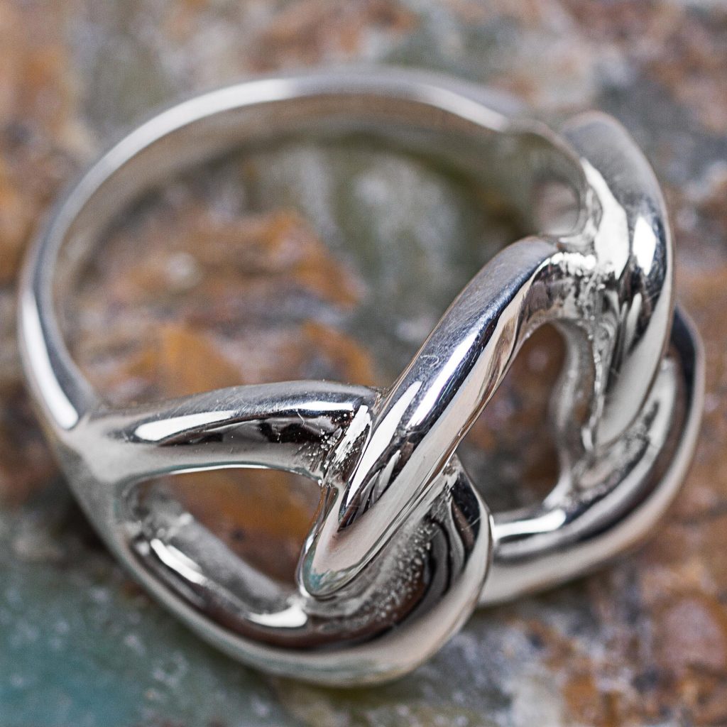 Hand Crafted Sterling Silver Band Ring from the Andes, 'Shimmering Links' 