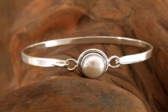 Handcrafted Indian Sterling Silver Bangle Pearl Bracelet, 'Aesthetic Moon'