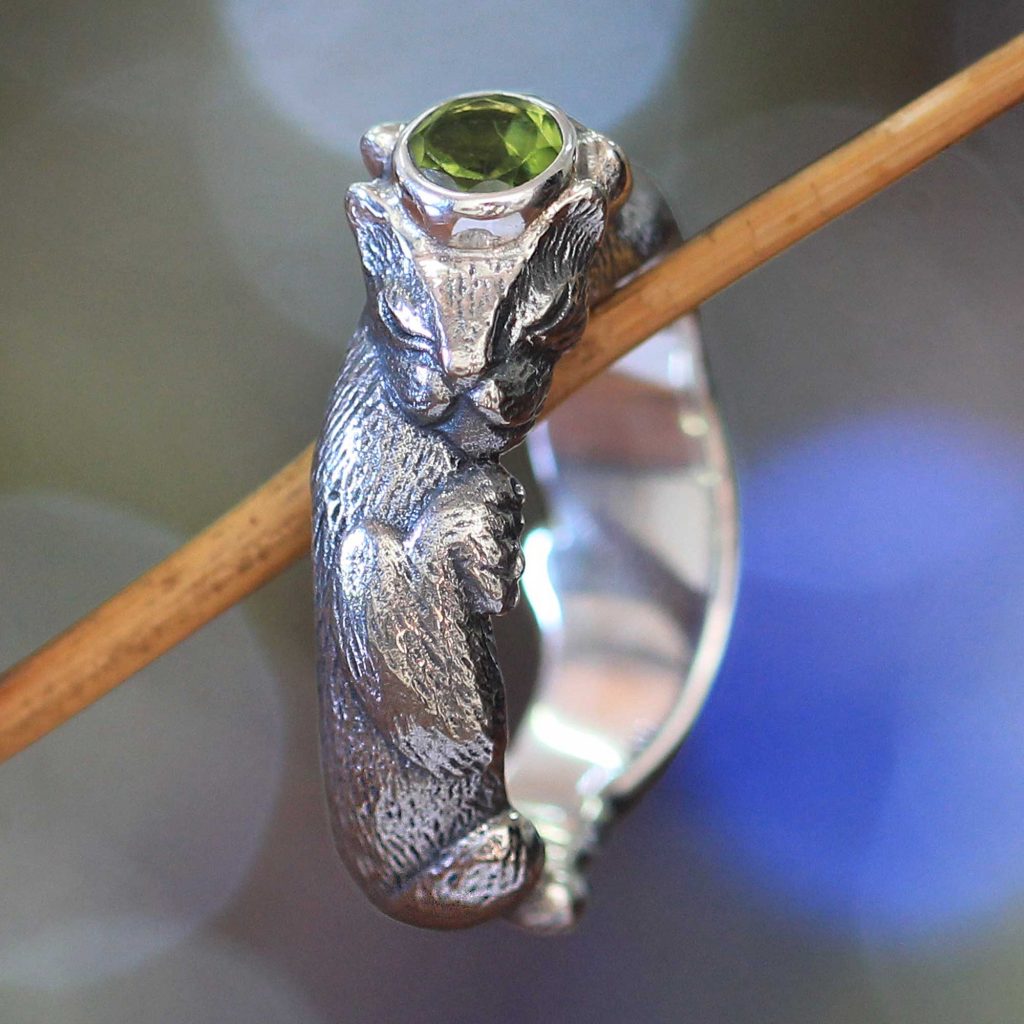 Dreams of a cat Men's Unique Sterling Silver and Peridot Ring peridot gemstone