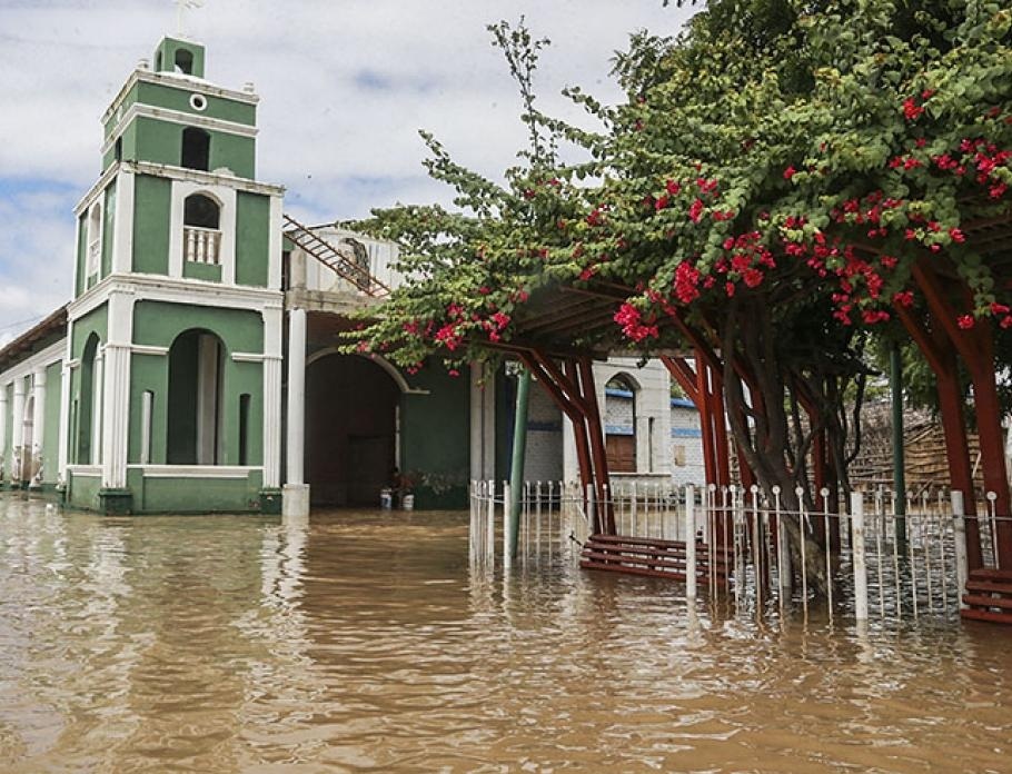 Horrendous flooding in Peru Alfredo Inga and Peru's Flood Victims