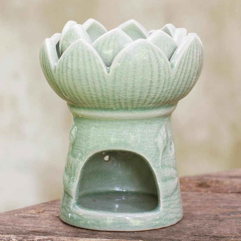 Handcrafted Thai Ceramic Oil Warmer Green Floral Tealight