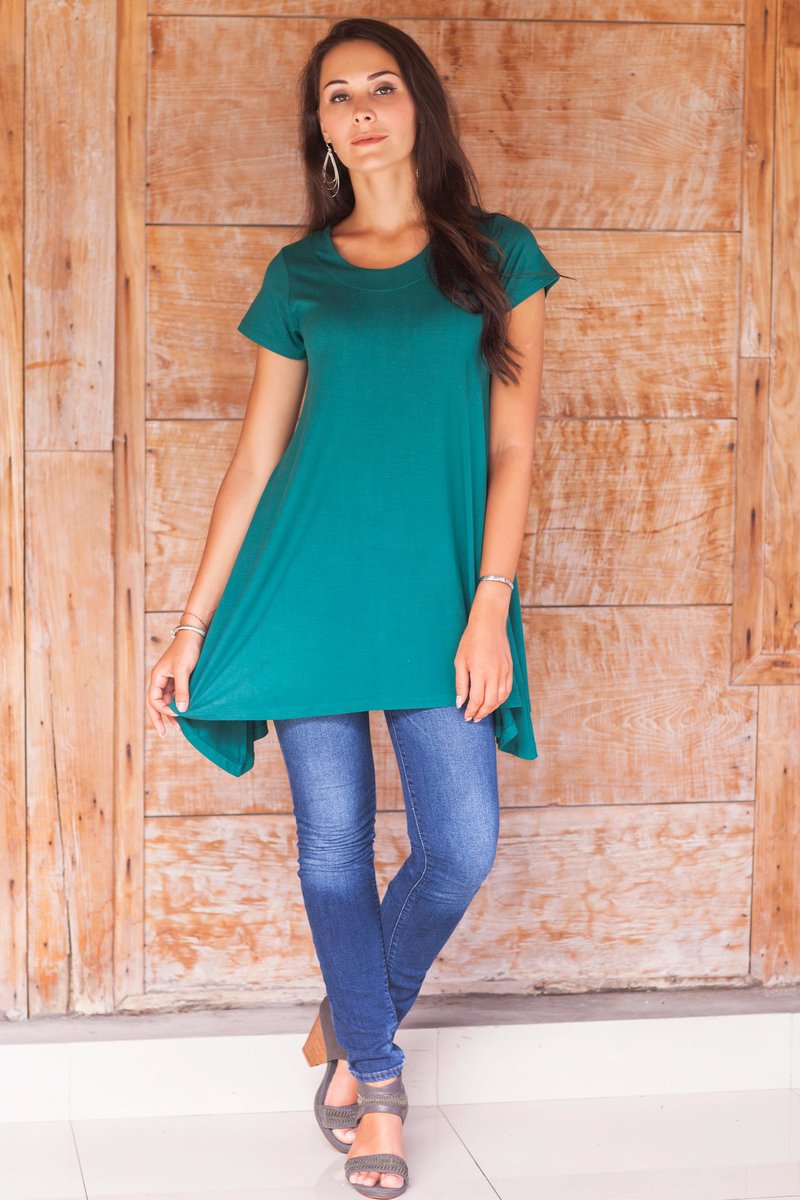 Calla in Green Modal Tunic with Short Sleeves and Round Neck How to Fly in Style and Comfort