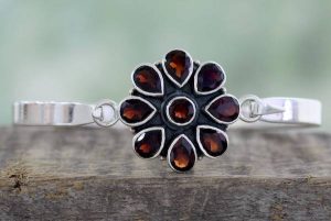 Glimmering Garnet: January’s Birthstone