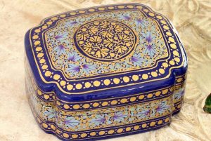 Exquisite Jewelry Boxes, Chests and Rolls