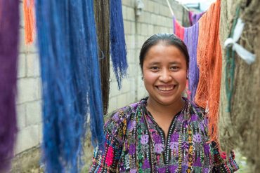 weaving cooperatives in guatemala